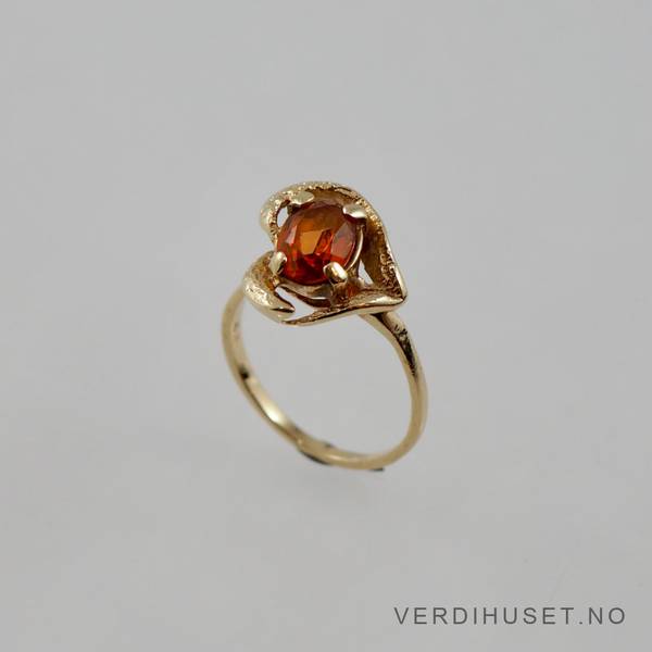 Hovedbilde Ring i 14 K gull med orange sten