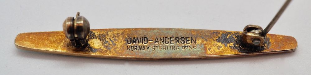 Brosje i sølv med emalje - David Andersen