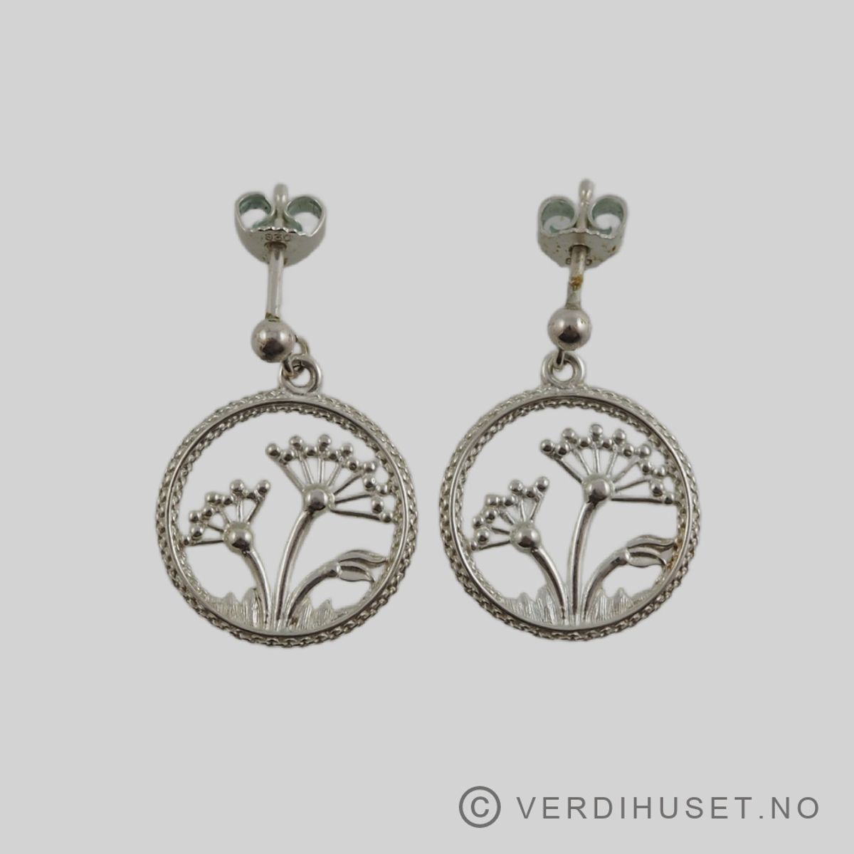 Ørepynt i sølv, hvit