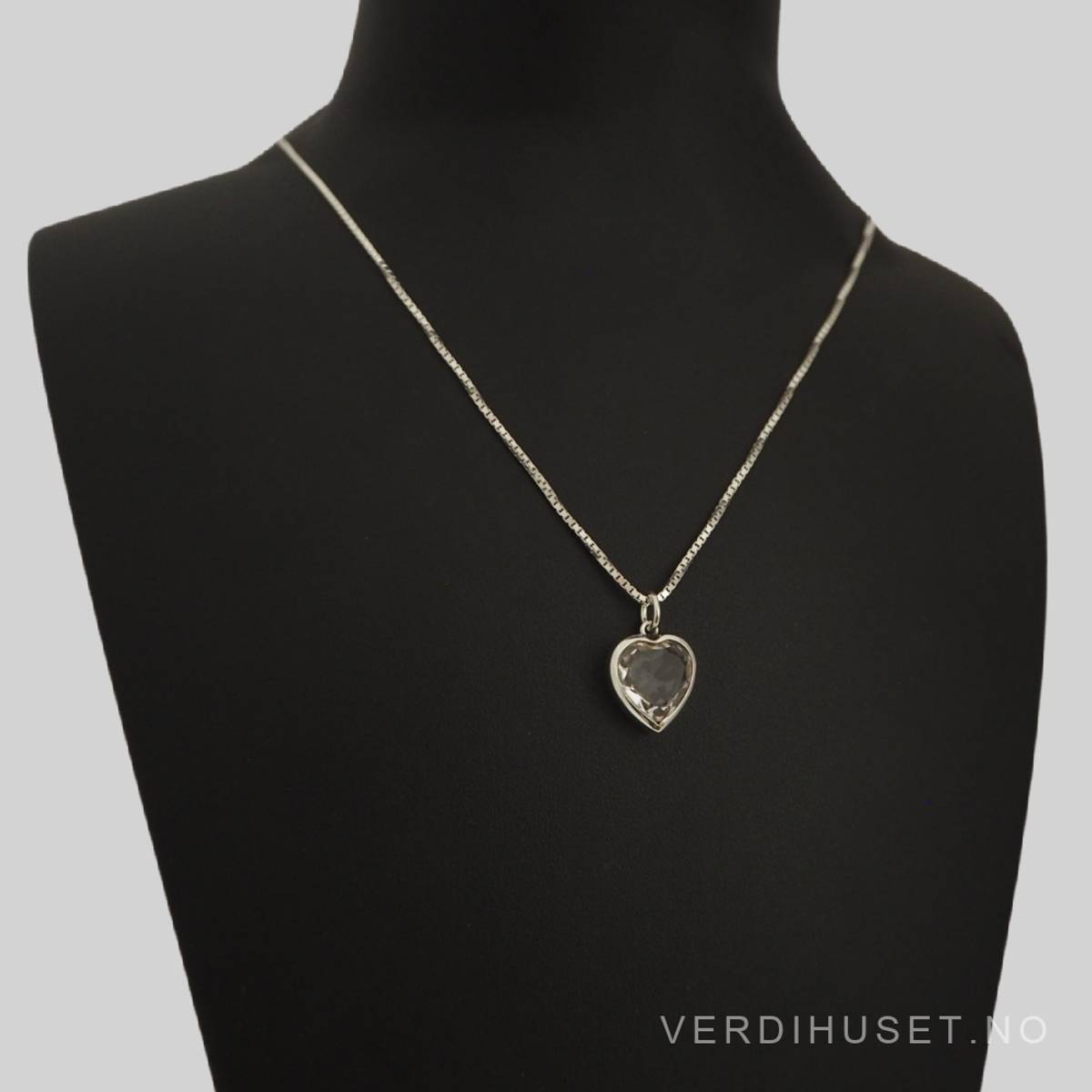 Anheng i sølv med blank sten/hjerte