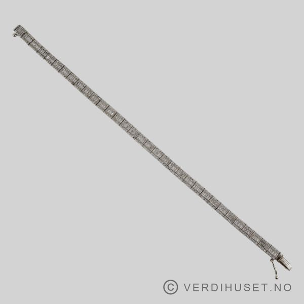 Hovedbilde Armbånd i 14 K hvitt gull med blanke stener