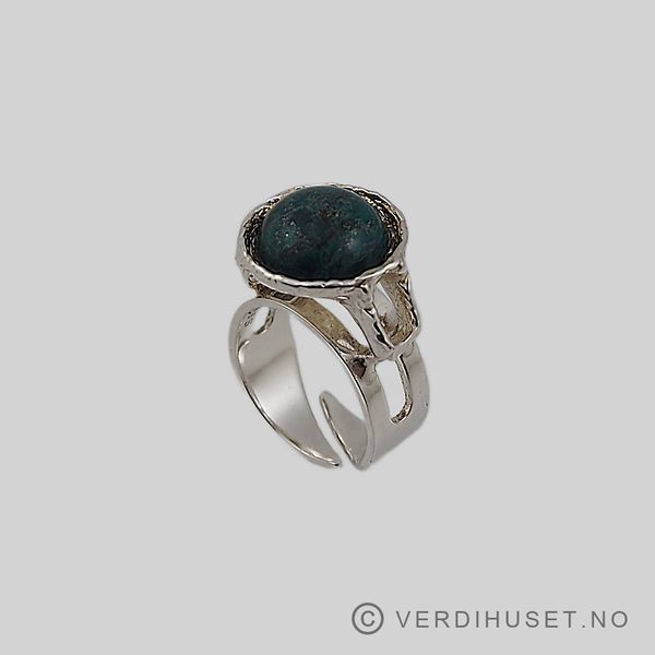 Hovedbilde Ring i sølv med grønn sten - Studio Else & Paul