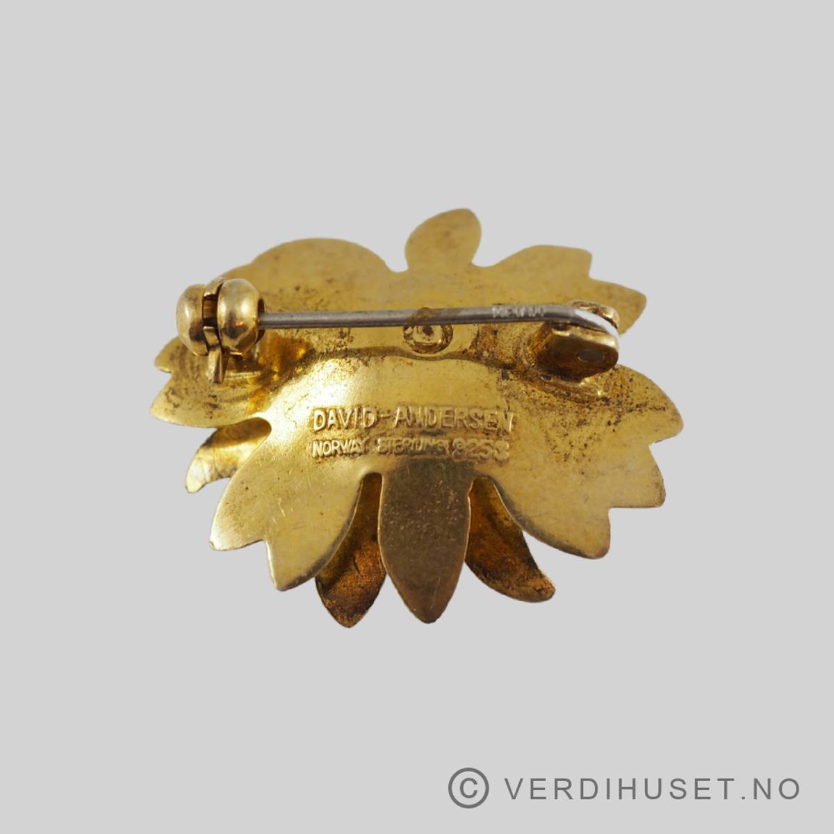 Brosje i forgylt sølv - 