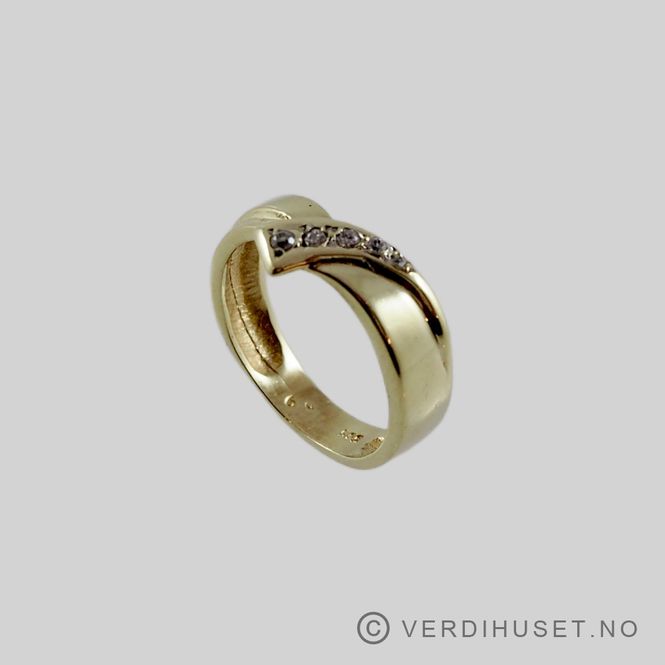 Hovedbilde Ring i 14 K gull med blanke stener