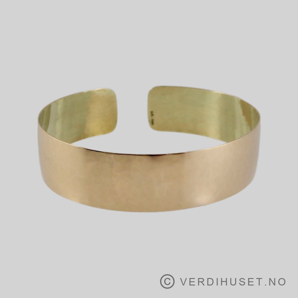 Hamret armring i 14 K gull