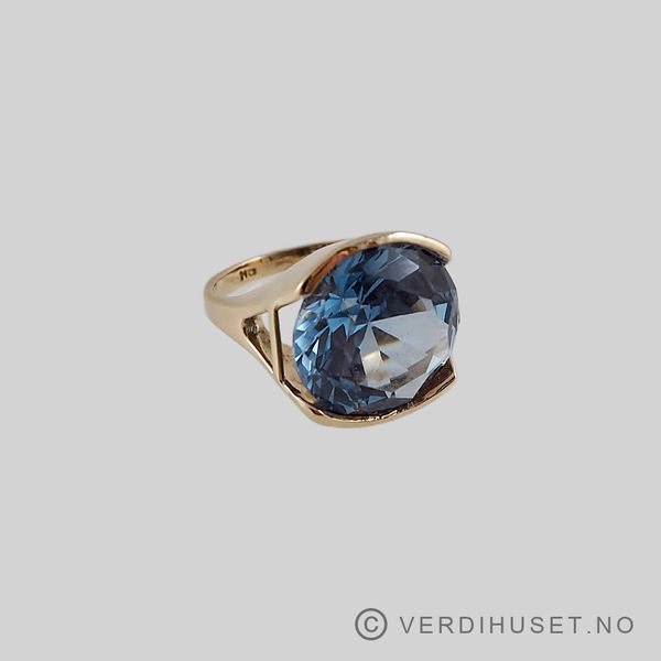 Hovedbilde Ring i 14 K gull med blå sten