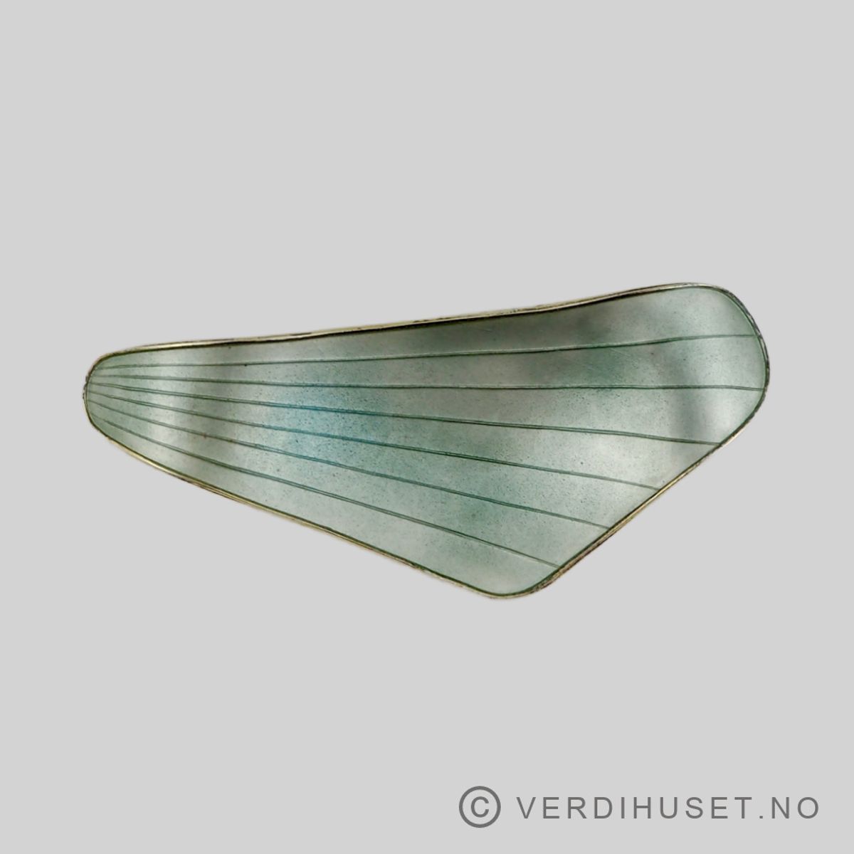 Brosje i forgylt sølv med lys grønn emalje - Balle