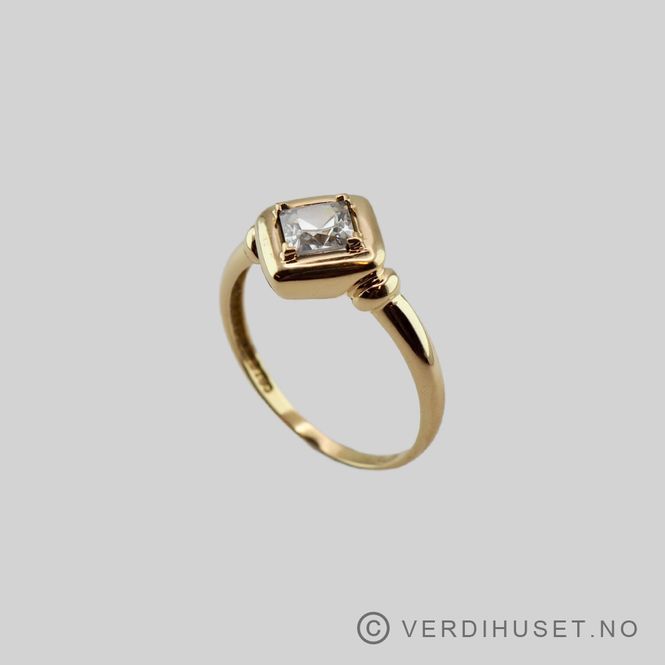 Hovedbilde Ring i 18 K gull med blank sten