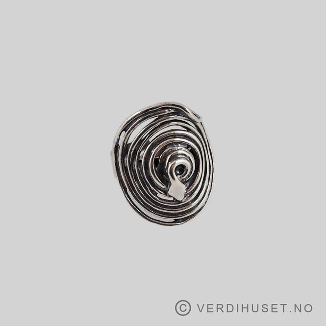 Hovedbilde Ring i oksidert sølv - Y. O. Kristiansen
