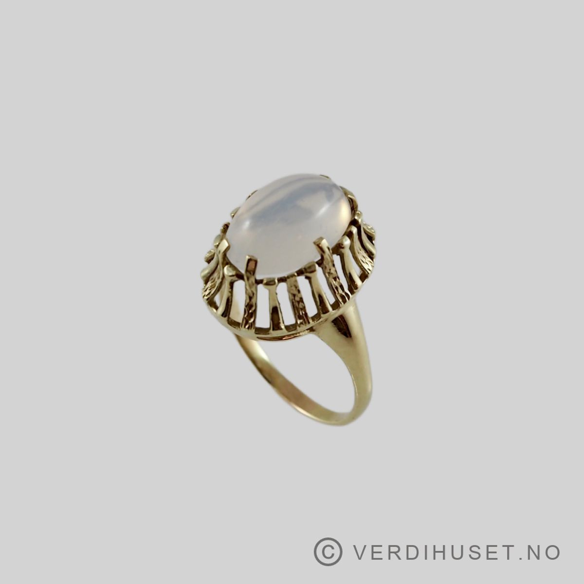 Ring i 14 K gull med sten