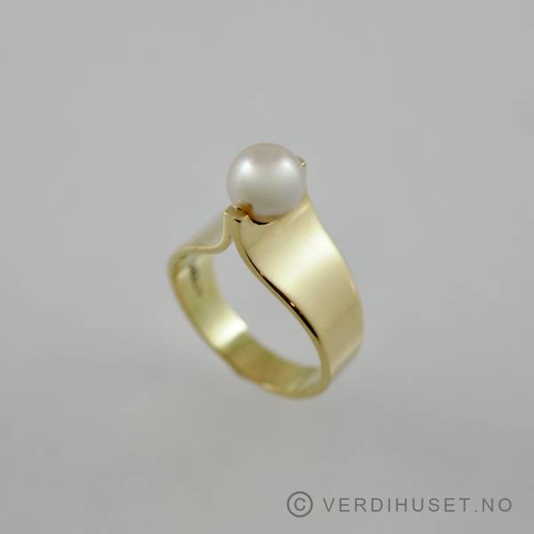 Hovedbilde Ring i 14 K gull med perle