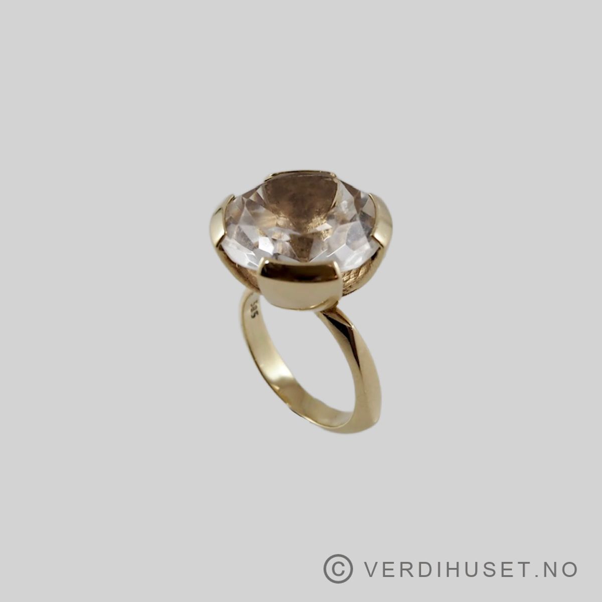 Ring i 14 K gull med stor blank sten
