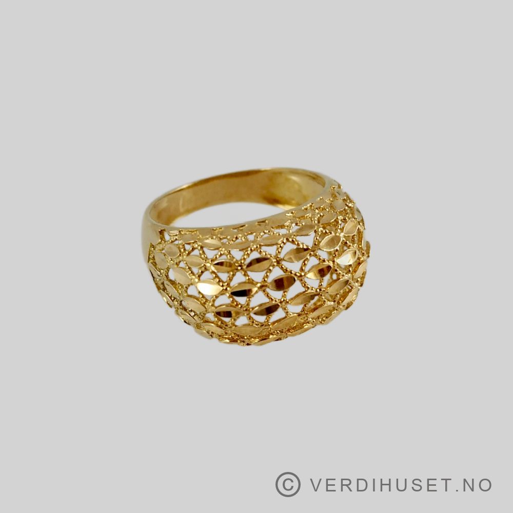 Ring i 18 K gull