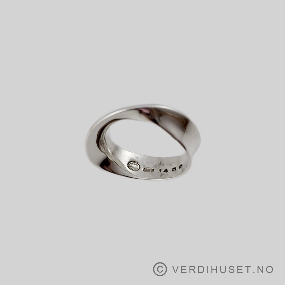 Ring i sølv 