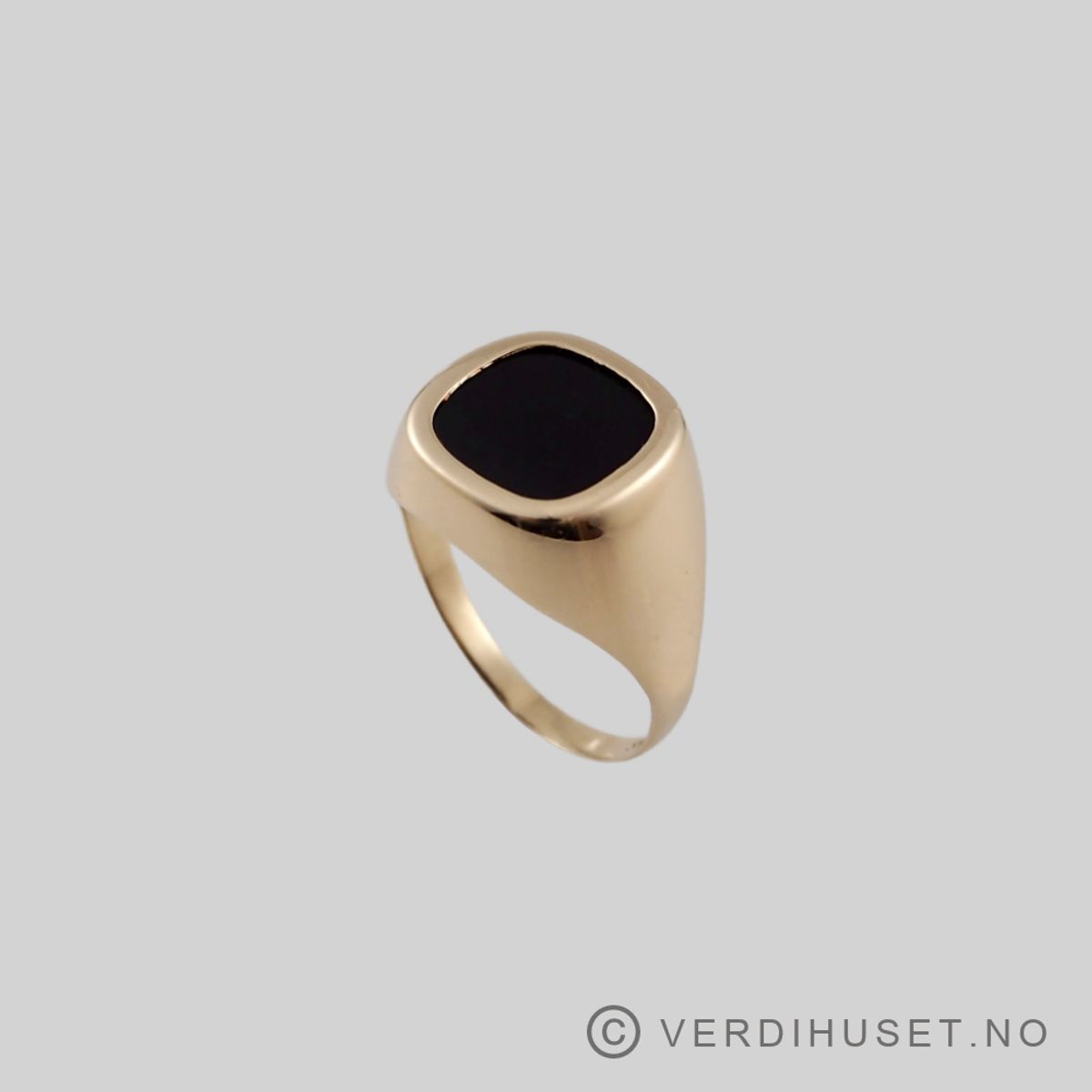 Herrering i 14 K gull med sort sten