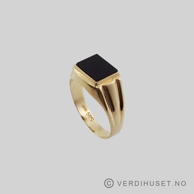 Hovedbilde Herre-ring i 14 K gull med sort sten