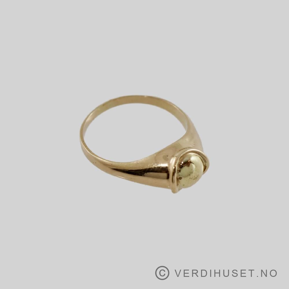 Ring i 14 K gull