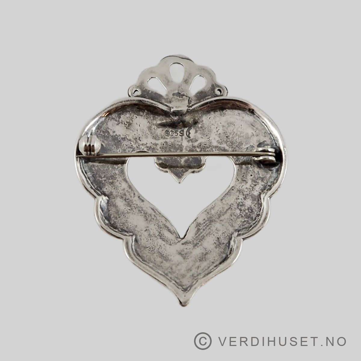 Brosje i sølv - Huldresølv