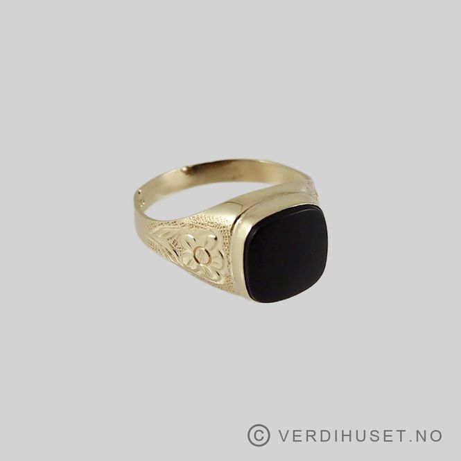 Hovedbilde Herre-ring i 14 K gull med siselering og sort ...