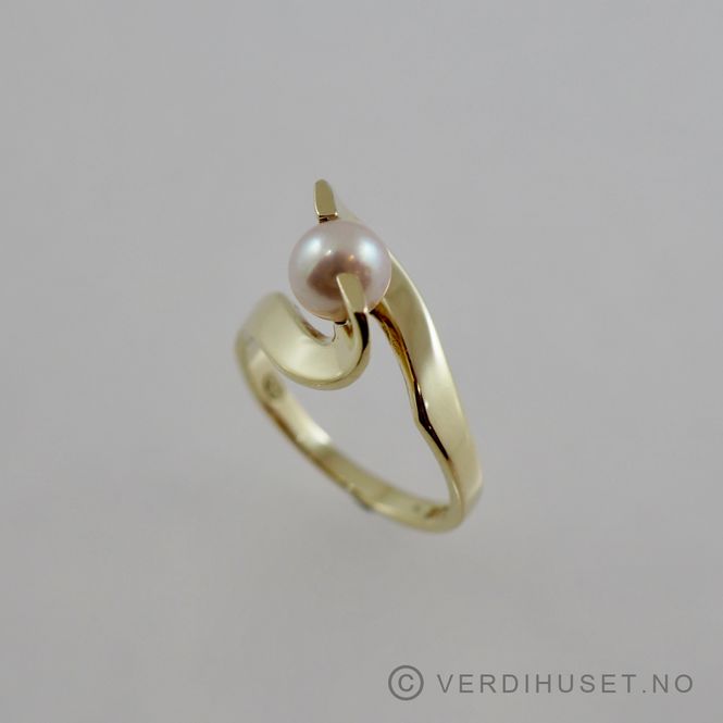 Hovedbilde Ring i 14 K gull med perle